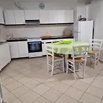Casa Scheledd 度假居 *